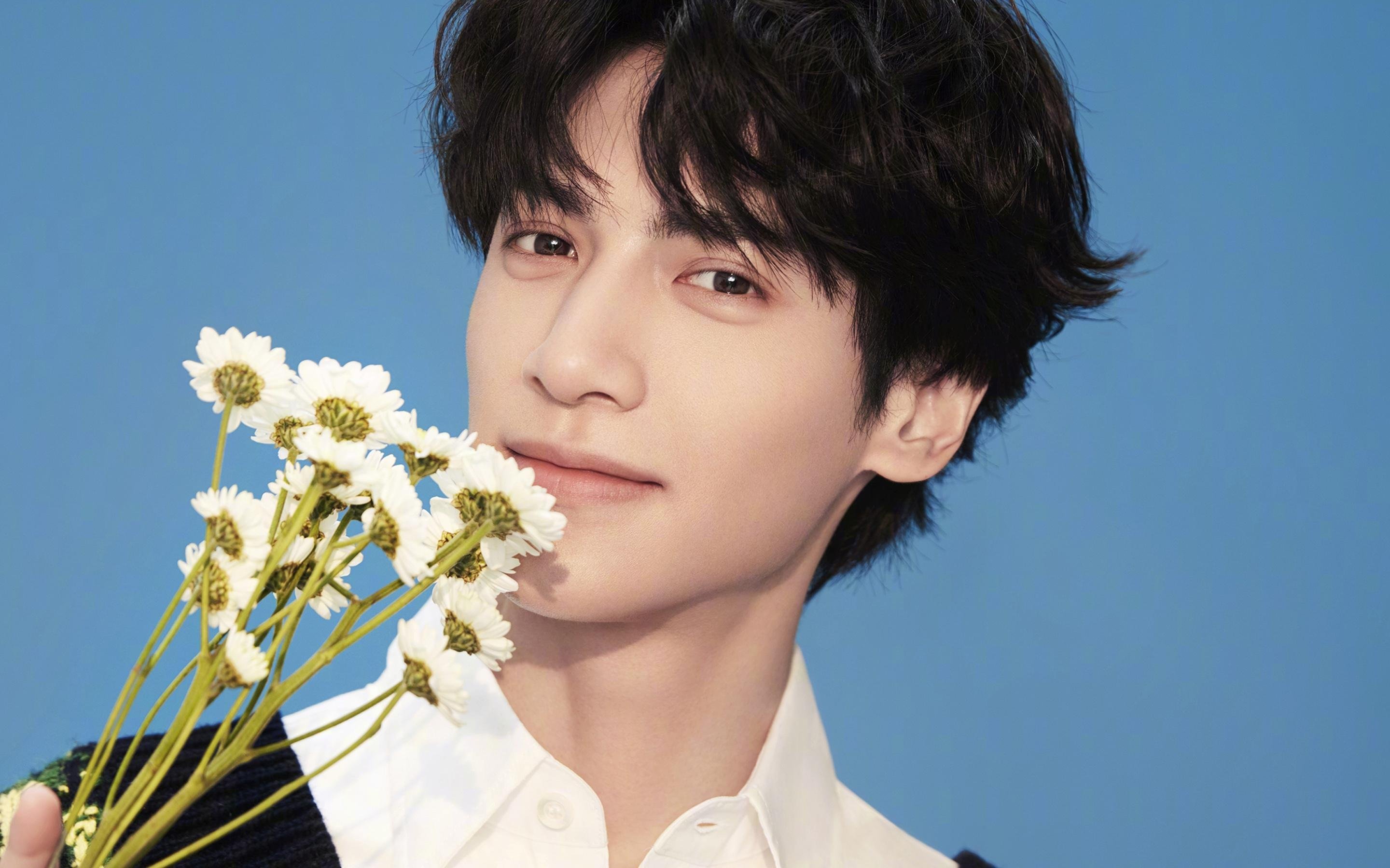 开云电竞-“华金·托比利亚的精准判断与敏捷防守，帮助美洲狮队稳固防线”